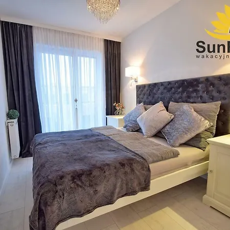 Sunflowers Apartament Leo Grey W Kolobrzegu Апартаменты