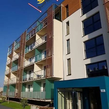 Апартаменты Sunflowers Apartament Leo Grey W Kolobrzegu *