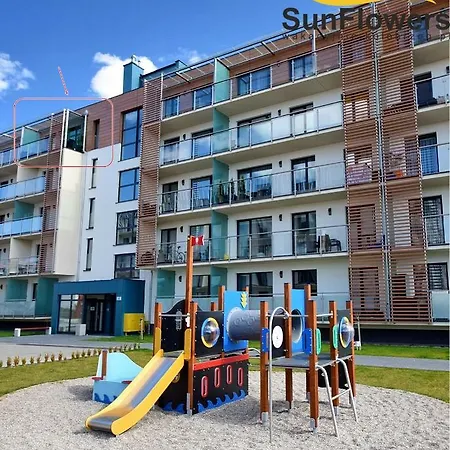 Апартаменты Sunflowers Apartament Leo Grey W Kolobrzegu *